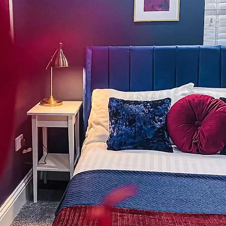 Apartment Velveteen By The V Group Blackpool