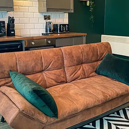 Velveteen By The V Group Apartment *