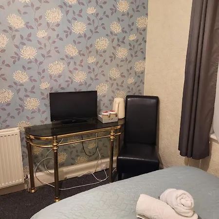 Guest house Talbot House 3*