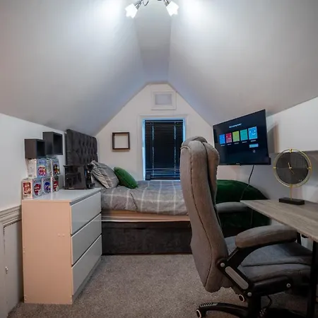 Cavendish Cat And Gaming House Blackpool