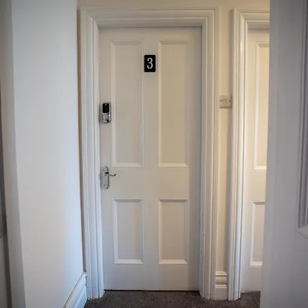 Cavendish Cat And Gaming House
