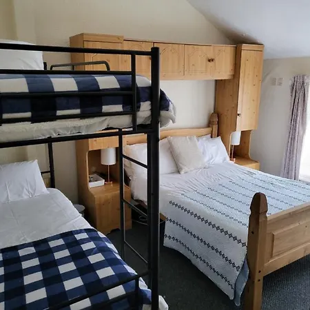 Guest house Talbot House 3*