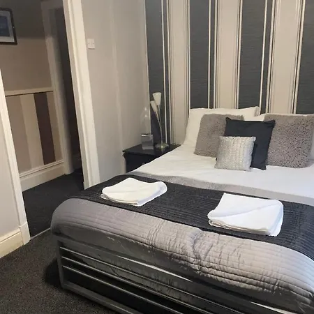 Lodge Phildene Suites Blackpool