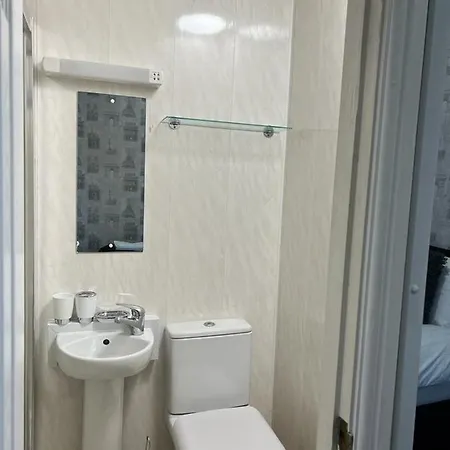 Lodge Phildene Suites Blackpool