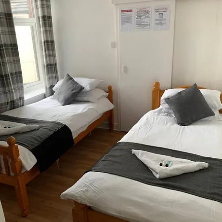 Hotel Alderley 3*