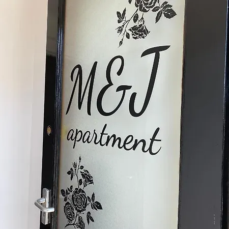 M&j Apartment *