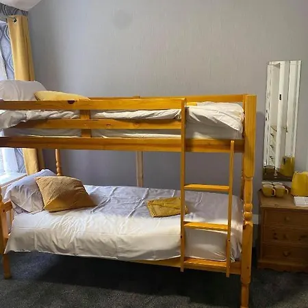 Macleods Guest house 3*