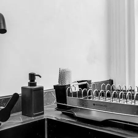 Stoneholme Short - Clare Street Apartment *