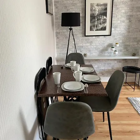 M&j Apartment Blackpool