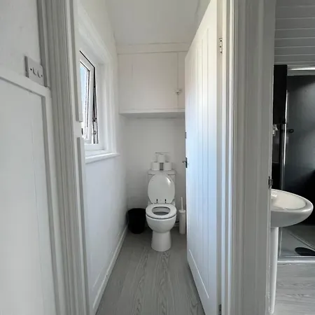 Apartamento Safari Apartment, Free Parking, 10min Walk To Tower, Sleeps 12 *