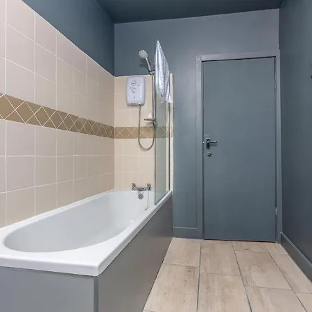 Apartment Pine Studio Blackpool