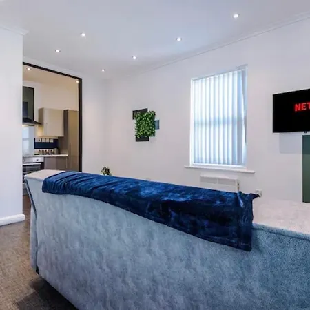 Family Friend In With Cinema Playroom Area And Gym *