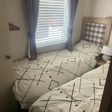 Luxury 6 Berth Caravan, Marton Mere * Blackpool
