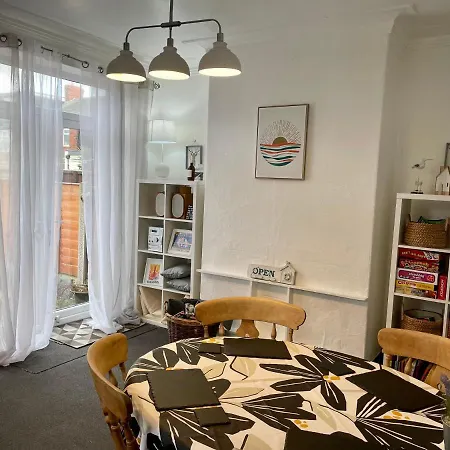 Entire In With Free Parking And A Private Patio Garden Blackpool