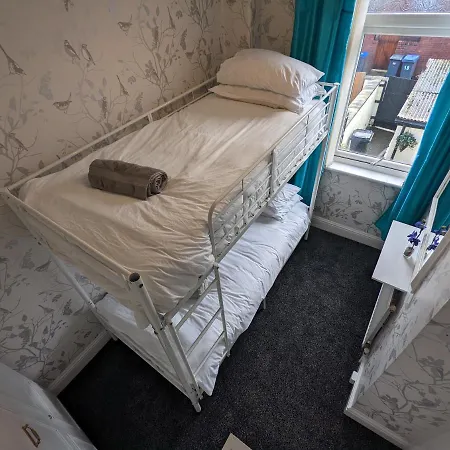 Moon Townhouse Free Parkingprivate Garden Holiday home