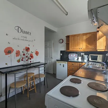 Moon Townhouse Free Parkingprivate Garden *