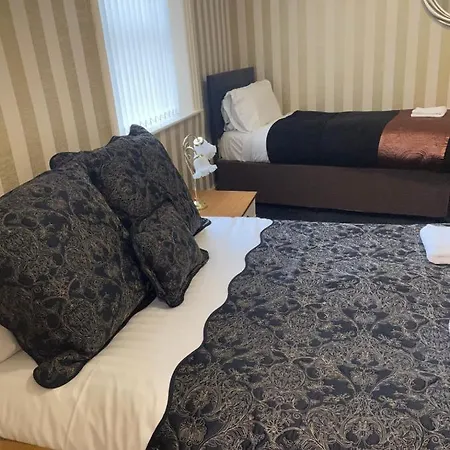 Phildene Suites * Blackpool