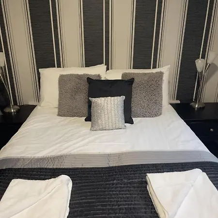 Phildene Suites Lodge *