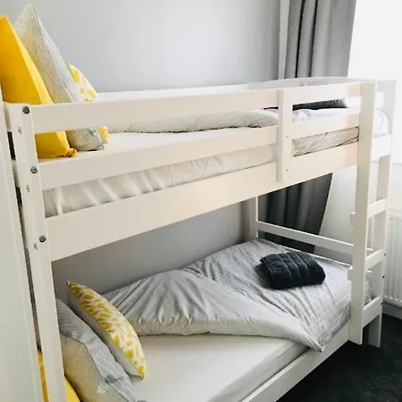 Chadberry House Bed & Breakfast Blackpool