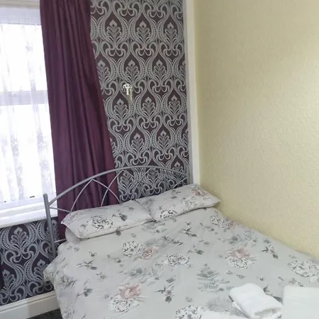 The Trentham Hotel Bed & Breakfast