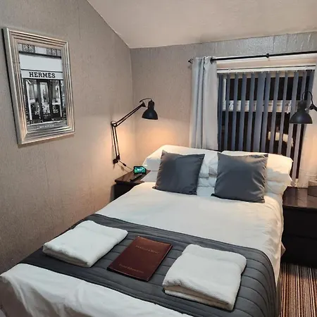 Newholme Hotel 2*