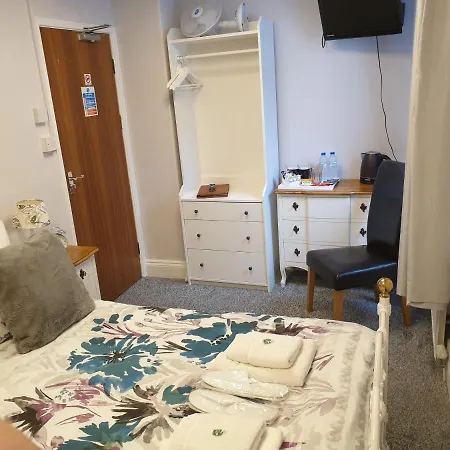 Bed & Breakfast New Bond 3*