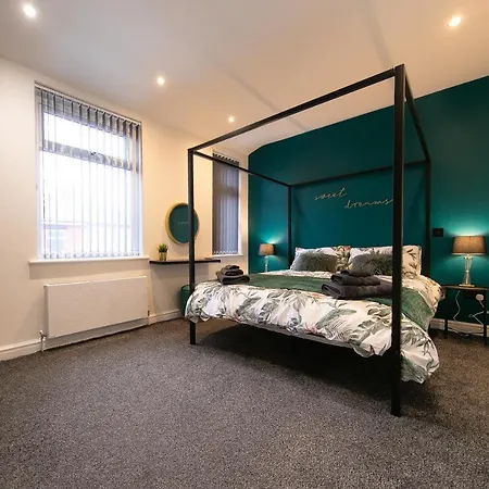 Holiday home Stunning House Near Attractions *