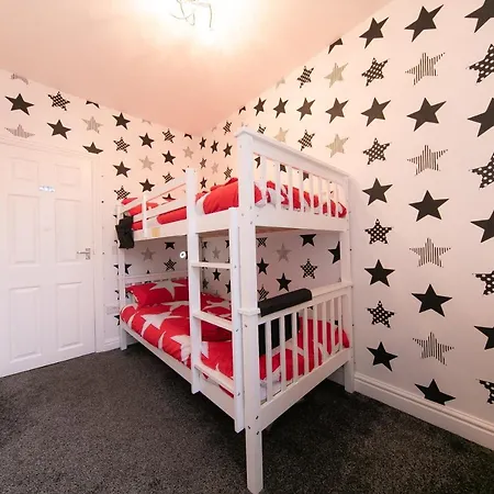 Stunning House Near Attractions Holiday home Blackpool