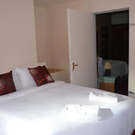 B&B Lyndhurst