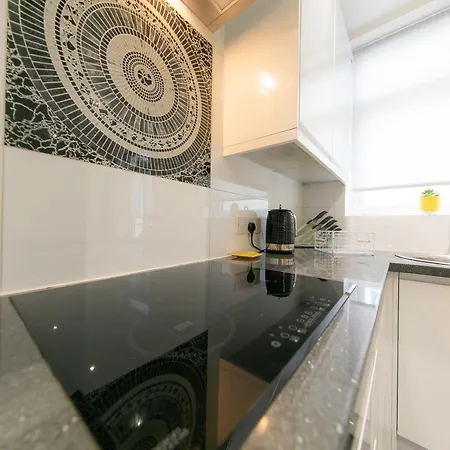Stunning House Near Attractions *