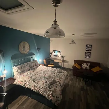 Apartment Pine Studio Blackpool