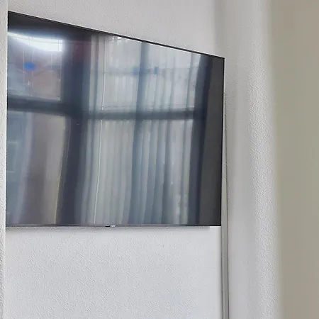 Pleasure Apartment *