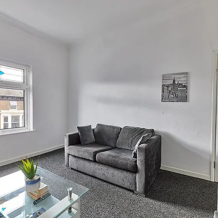Pleasure Apartment *