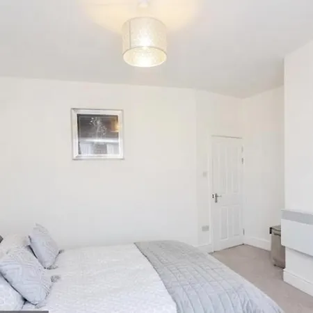 Abode - Aurora Holiday home