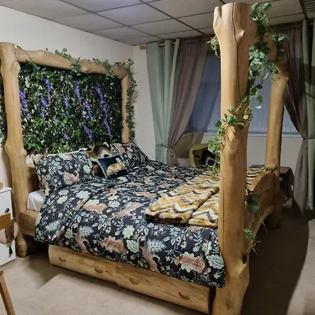 The New Sandygate Flats Apartment *