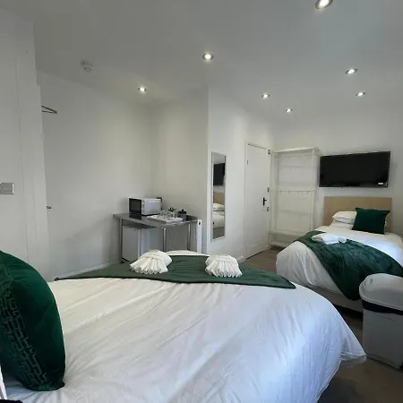 Guest house Araan House -families And Couples Only Blackpool