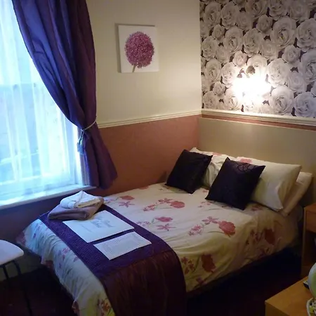 The Avon 3* Blackpool