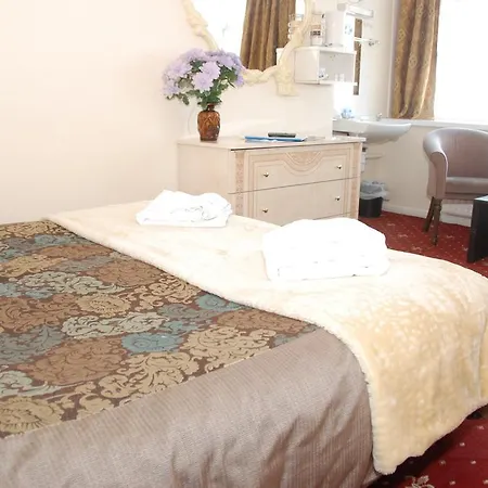 Blencarn Guest house 2*