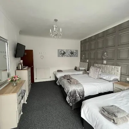 The Carlton Guest house Blackpool