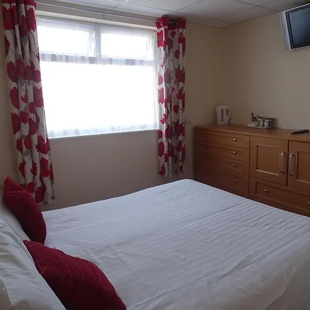 The Montclair 3*