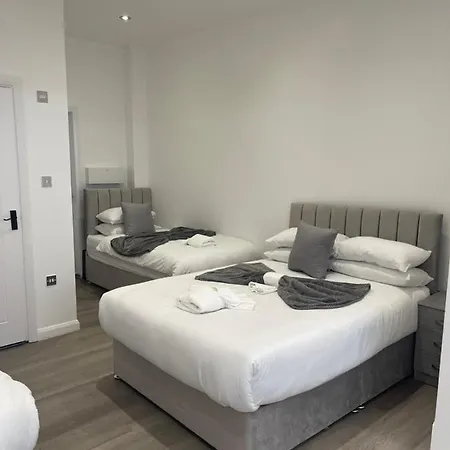 Guest house Araan House -families And Couples Only Blackpool