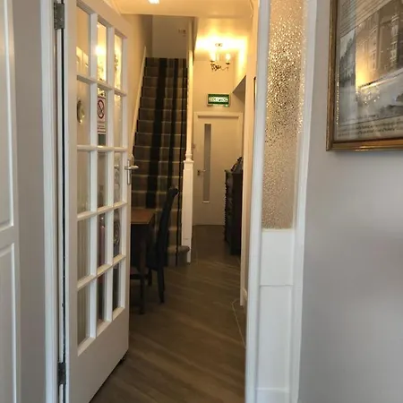 Edenfield Number 42 Guest house