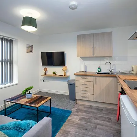 Bank Street 4 *