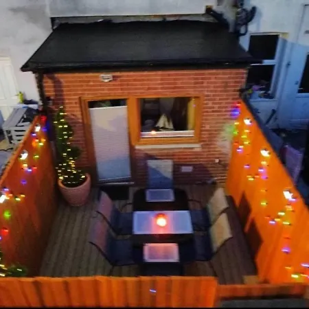 Immaculate 2-bed House In * Blackpool