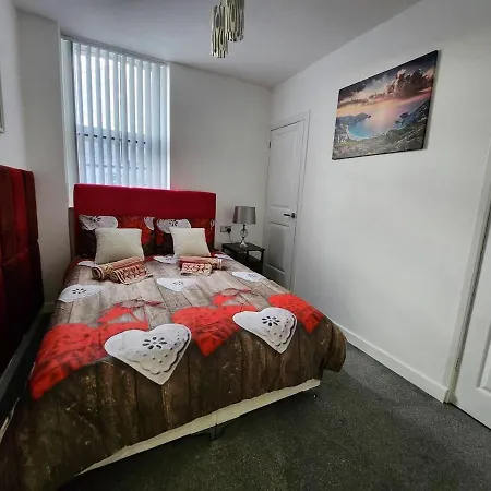 Immaculate 2-bed House In Blackpool