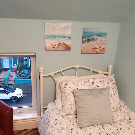 New Bond Bed & Breakfast Blackpool