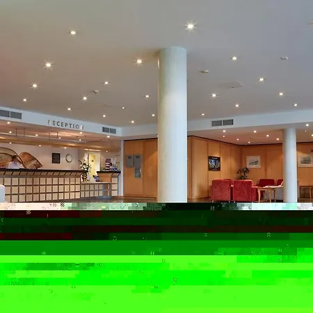 Hampton By Hilton 3*