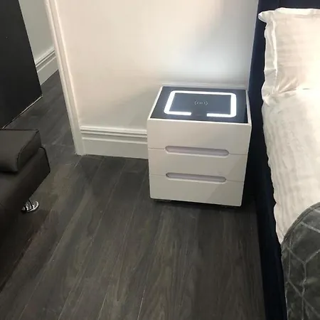 Ground Floor 2, Lynton Apartment