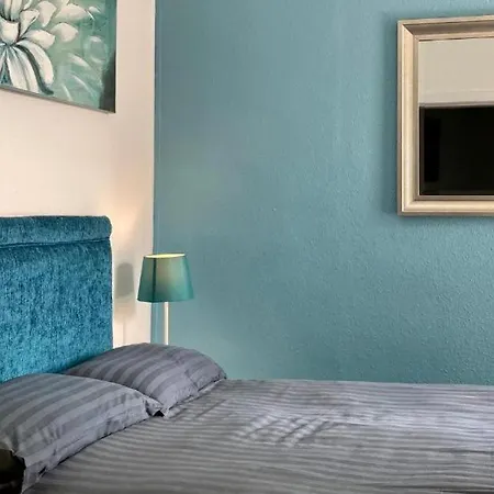 Hotel The *
