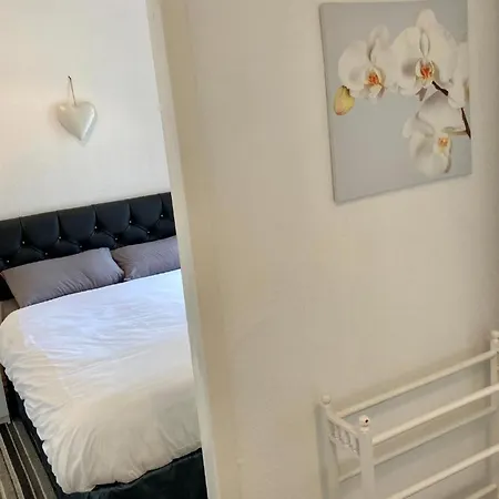 Hotel The *